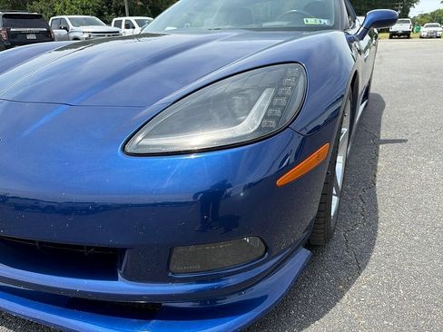 Used 2007 Chevrolet Corvette Coupe w/ Preferred Equipment Group RWD image 11