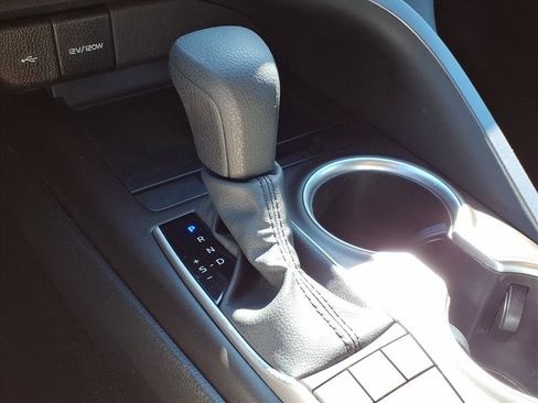 Used 2024 Toyota Camry LE image 7