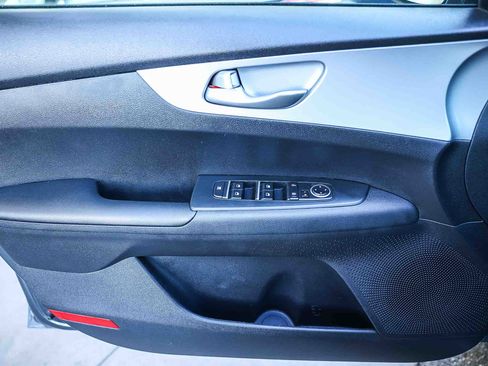 Used 2022 Kia Forte LXS image 25