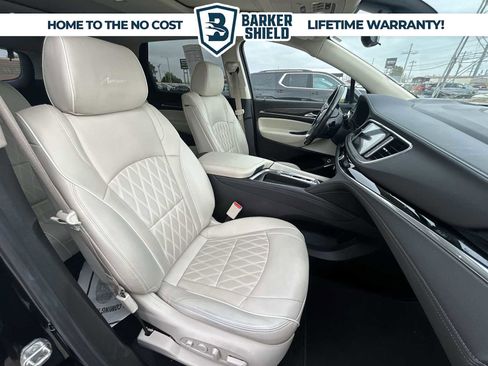 Used 2022 Buick Enclave Avenir w/ Avenir Technology Package AWD/4WD image 28