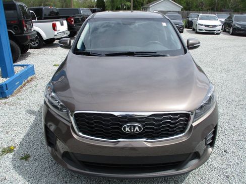 Used 2020 Kia Sorento LX AWD/4WD image 8