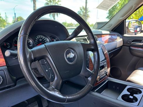 Used 2008 Chevrolet Avalanche LT w/ LT Preferred Equipment Group image 18