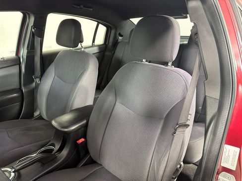 Used 2013 Chrysler 200 Touring FWD image 11