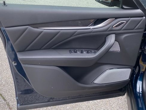 New 2024 Maserati Levante Trofeo image 17