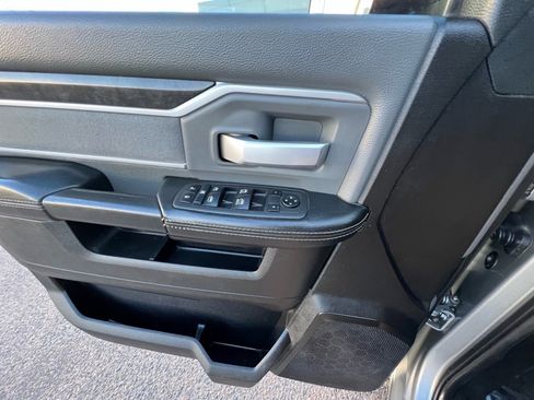 Used 2022 RAM 2500 Big Horn AWD/4WD image 33