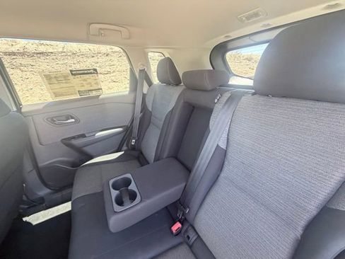 Certified 2021 Nissan Rogue SV FWD image 25