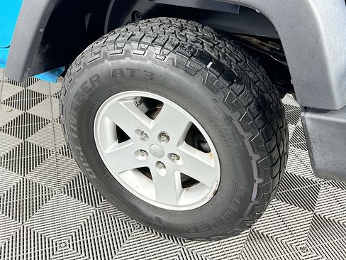 Certified 2018 Jeep Wrangler Unlimited Sport S image 37