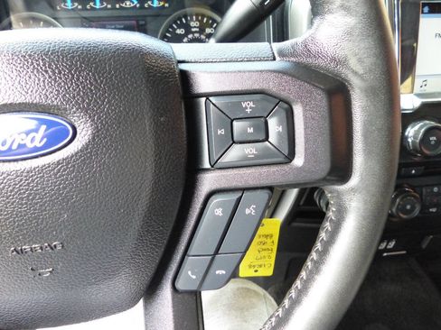 Used 2017 Ford F150 XLT w/ Equipment Group 302A Luxury AWD/4WD image 35
