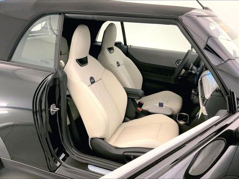 New 2026 MINI Cooper S image 7