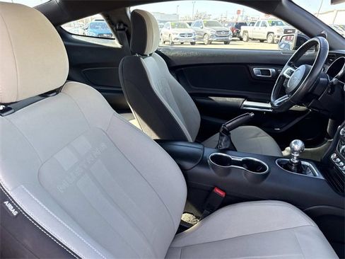 Used 2018 Ford Mustang GT w/ Equipment Group 301A image 21