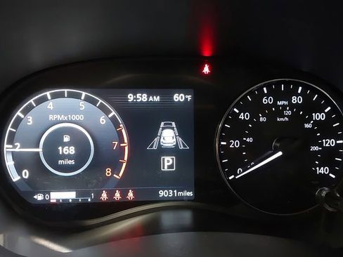 Used 2024 Nissan Kicks SR w/ SR Premium Package image 21