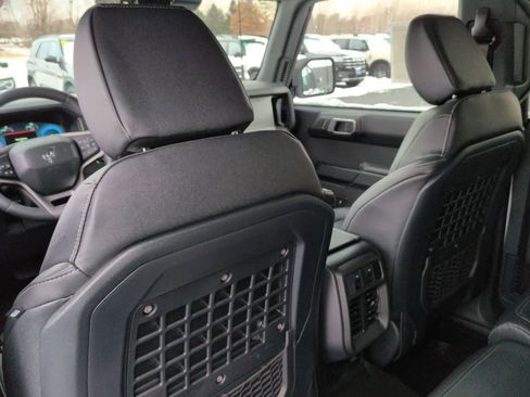 New 2025 Ford Bronco Badlands image 19