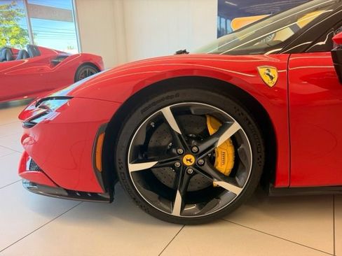 Used 2023 Ferrari SF90 Spider AWD/4WD image 32