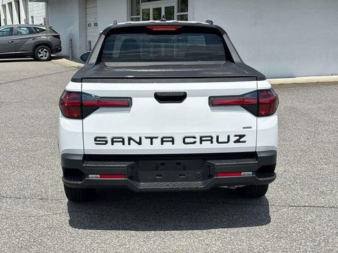 Used 2025 Hyundai Santa Cruz SEL AWD/4WD image 5