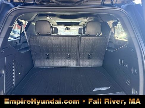 Used 2024 Chevrolet Suburban RST w/ Sport Performance Package image 6