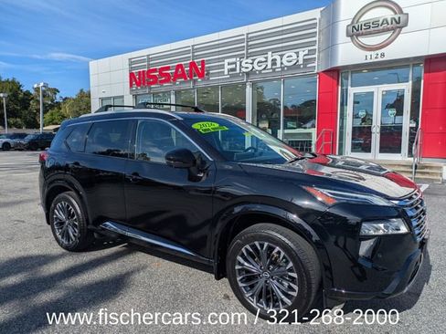 Certified 2026 Nissan Rogue Platinum w/ Platinum Premium Package AWD/4WD image 2