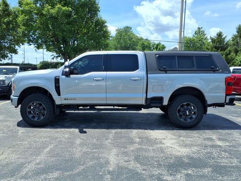 Used 2023 Ford F250 Lariat w/ Lariat Ultimate Package AWD/4WD image 5