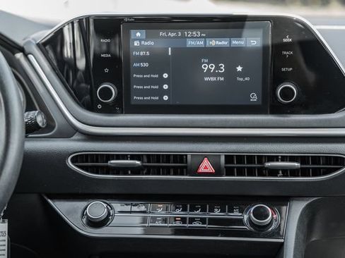 Used 2021 Hyundai Sonata SE FWD image 17
