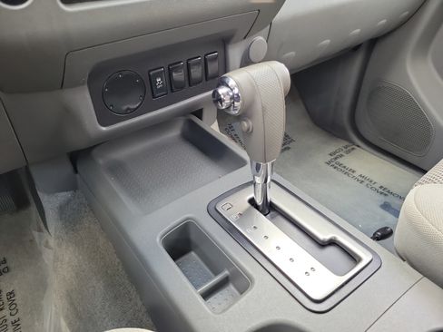Used 2012 Nissan Frontier S RWD image 17