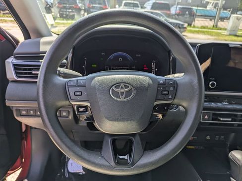 Used 2025 Toyota Camry LE FWD image 22