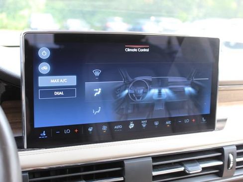 Used 2023 Lincoln Corsair Reserve w/ Equipment Group 201A FWD image 25