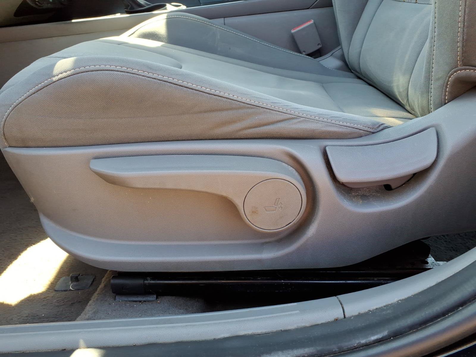 Used 2023 Hyundai Elantra SEL w/ Cargo Package FWD image 15