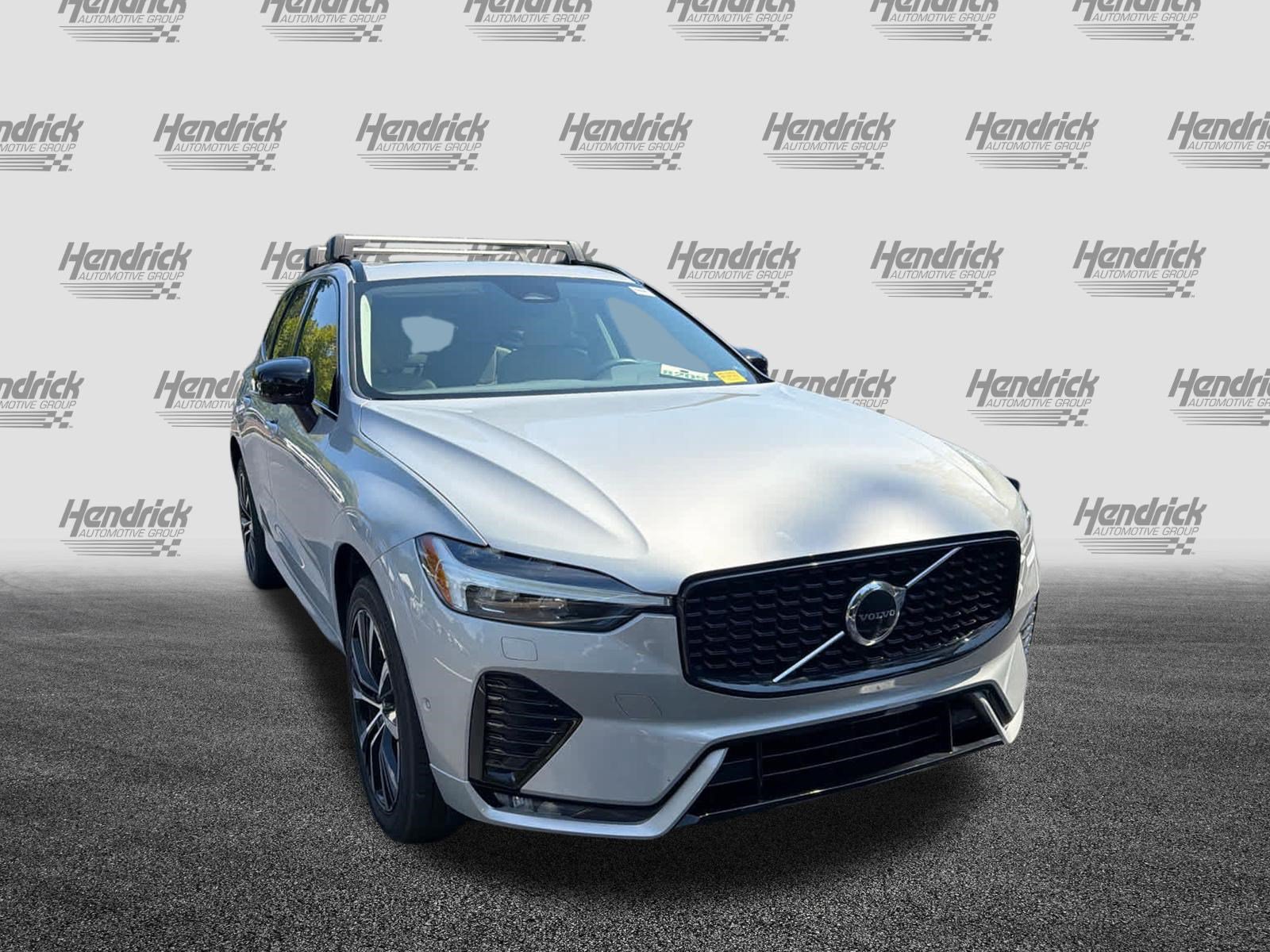Used 2024 Volvo XC60 B5 Plus w/ Protection Package Premier AWD/4WD image 5