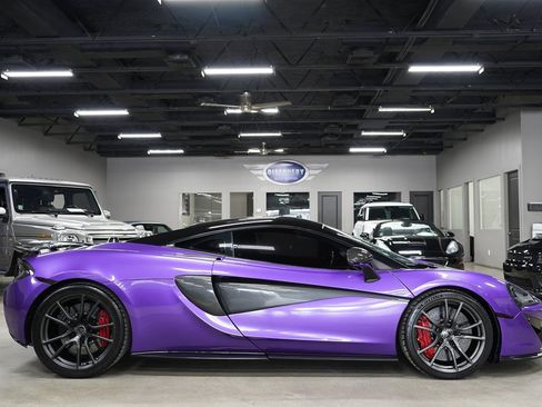Used 2017 McLaren 570S Coupe RWD image 38