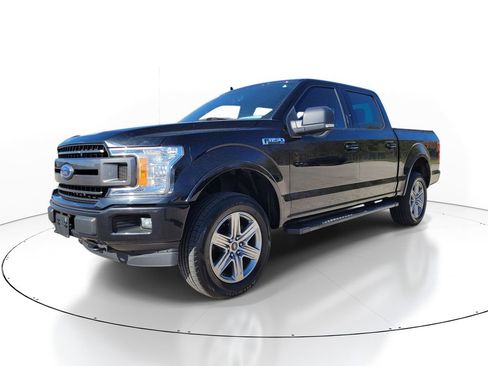 Used 2018 Ford F150 XLT w/ Equipment Group 302A Luxury AWD/4WD image 2
