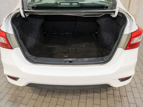 Used 2017 Nissan Sentra S image 5