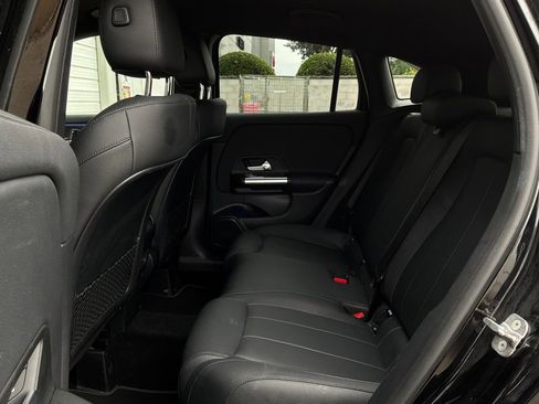 Used 2025 Mercedes-Benz GLA 250 image 13