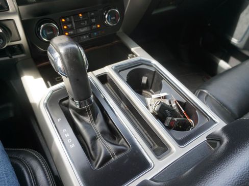 Used 2019 Ford F150 Lariat w/ Trailer Tow Package AWD/4WD image 23