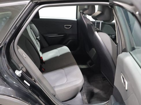 Used 2025 Kia K4 FWD image 21