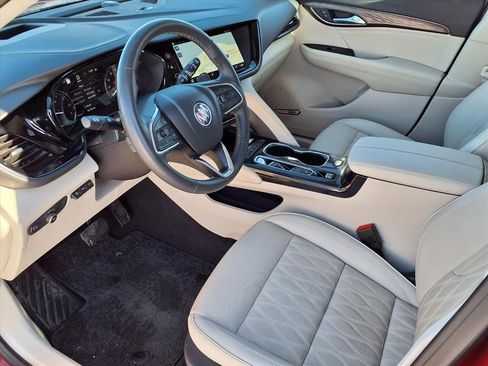 Certified 2022 Buick Envision Avenir w/ Technology Package II image 5