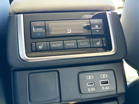 New 2026 Subaru Ascent Limited AWD/4WD image 32