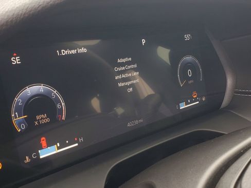 Used 2024 Jeep Grand Cherokee Altitude image 19