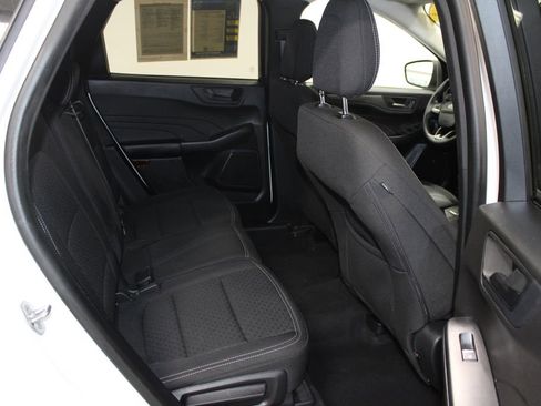Used 2024 Ford Escape Active image 31