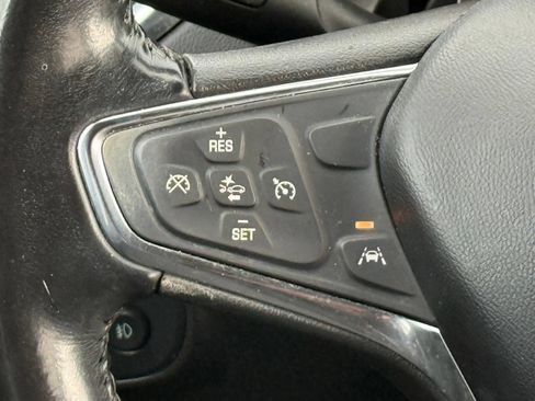 Used 2021 Chevrolet Equinox LT FWD image 28