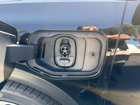 New 2026 Chevrolet Equinox EV LT FWD image 36