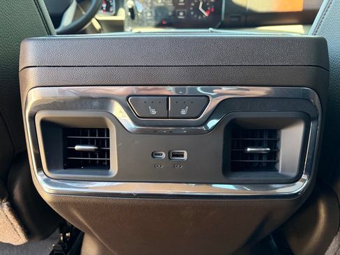 Used 2024 GMC Sierra 1500 Denali w/ Denali Reserve Package AWD/4WD image 16