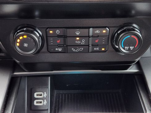 Used 2020 Ford F150 XLT w/ Equipment Group 302A Luxury RWD image 23