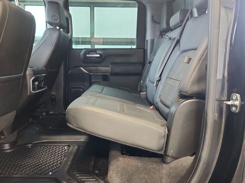 Used 2022 GMC Sierra 2500 Denali w/ Denali Black Diamond Edition image 12