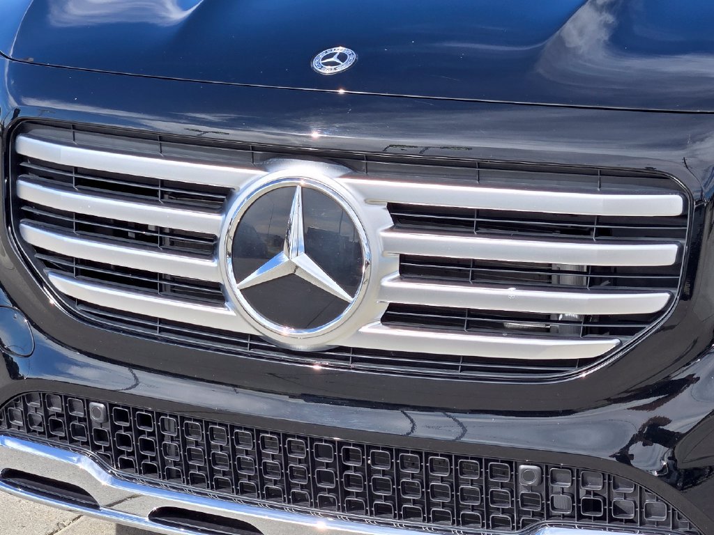 Used 2025 Mercedes-Benz GLB 250 4MATIC image 37