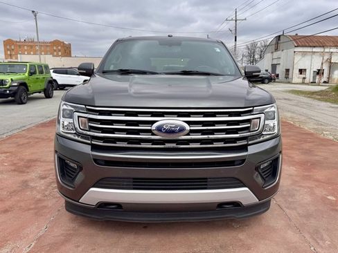 Used 2019 Ford Expedition XLT w/ Equipment Group 201A image 2