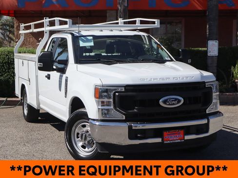 Used 2022 Ford F350 XL w/ Power Equipment Group RWD image 2