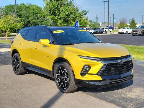 Used 2024 Chevrolet Blazer RS w/ Driver Confidence II Package AWD/4WD image 5