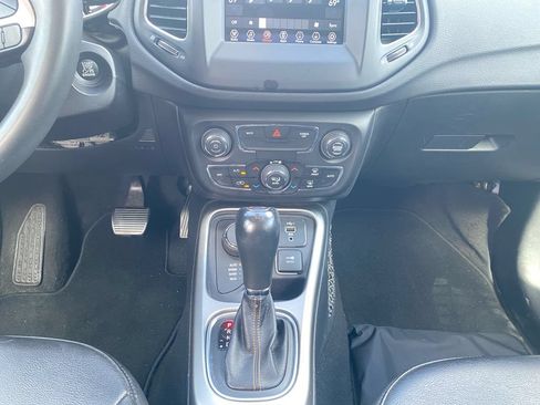 Used 2021 Jeep Compass Latitude AWD/4WD image 15