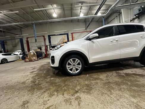 Certified 2017 Kia Sportage LX w/ LX Popular Package image 20