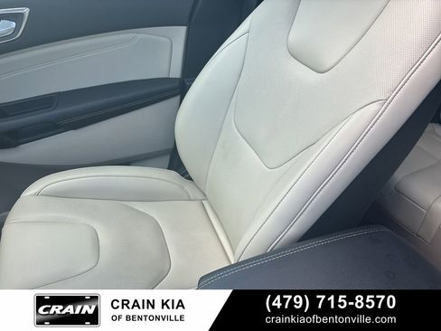 Used 2021 Ford Edge Titanium w/ Equipment Group 301A AWD/4WD image 16