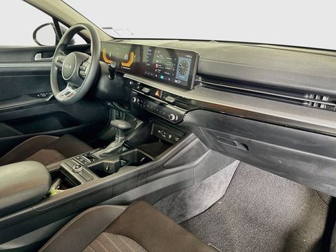 Certified 2025 Kia K5 LXS FWD image 25